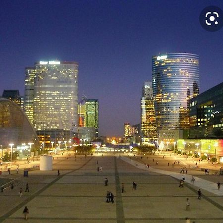 Studio Neuf Paris La Defense Metro 15 Rueil - Suresnes - Mont Valerien Εξωτερικό φωτογραφία